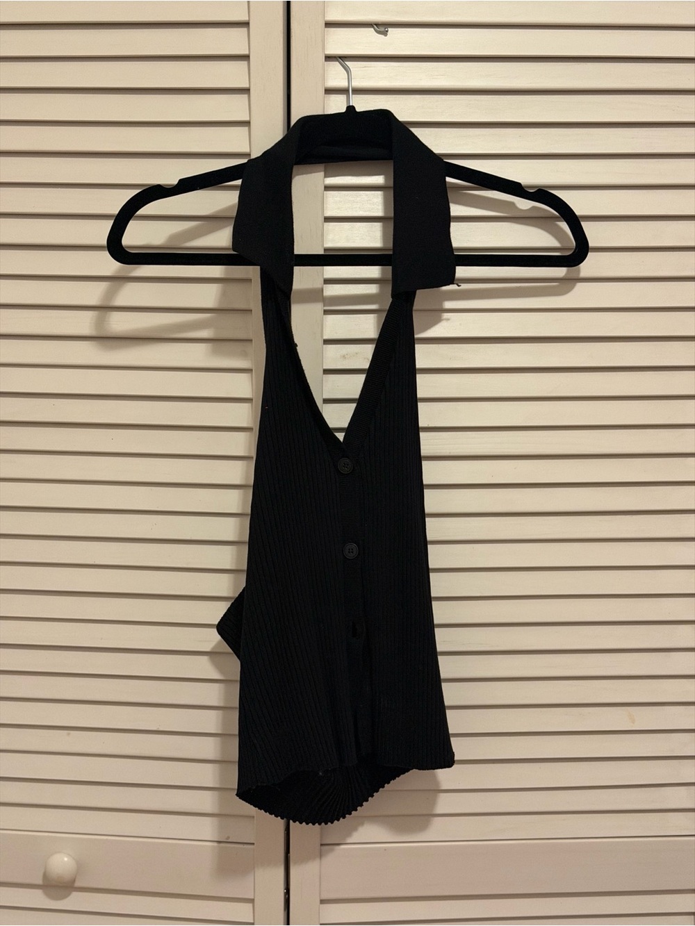 Zara Black Ribbed Halter Button-Front Camisole
